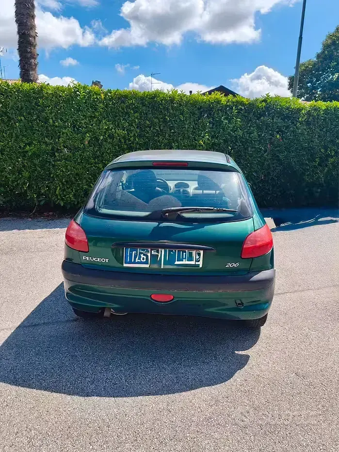 Usata Peugeot 206 60 CV (44 kW) 2002 Verde Utilitaria