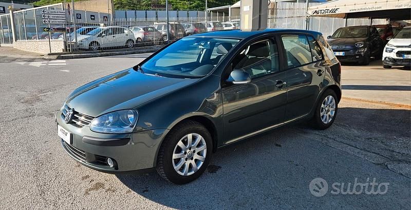 Usata VW Golf IV Comfortline 140 CV (102 kW) 2004 Grigio Berlina