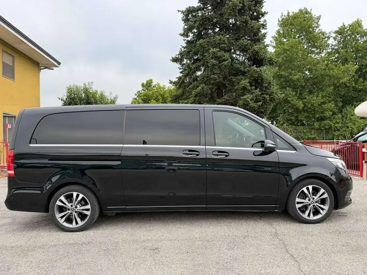 Usata Mercedes V250 Premium 190 CV (139 kW) 2019 Bianco Monovolume