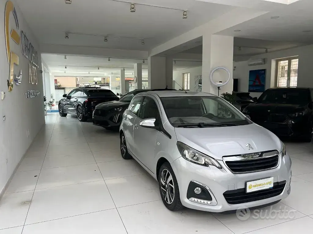 Usata Peugeot 108 Allure 82 CV (60 kW) 2016 Gray Berlina