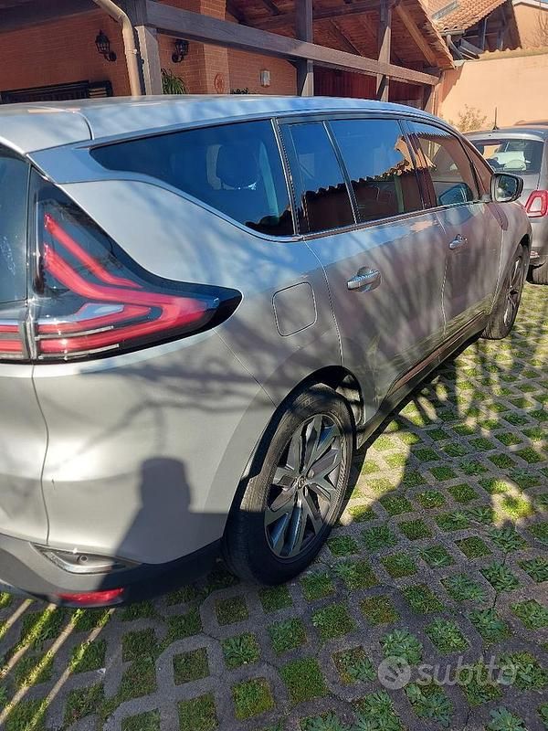 Usado Renault Espace 160 CV (117 kW) 2015 Gris Monovolumen