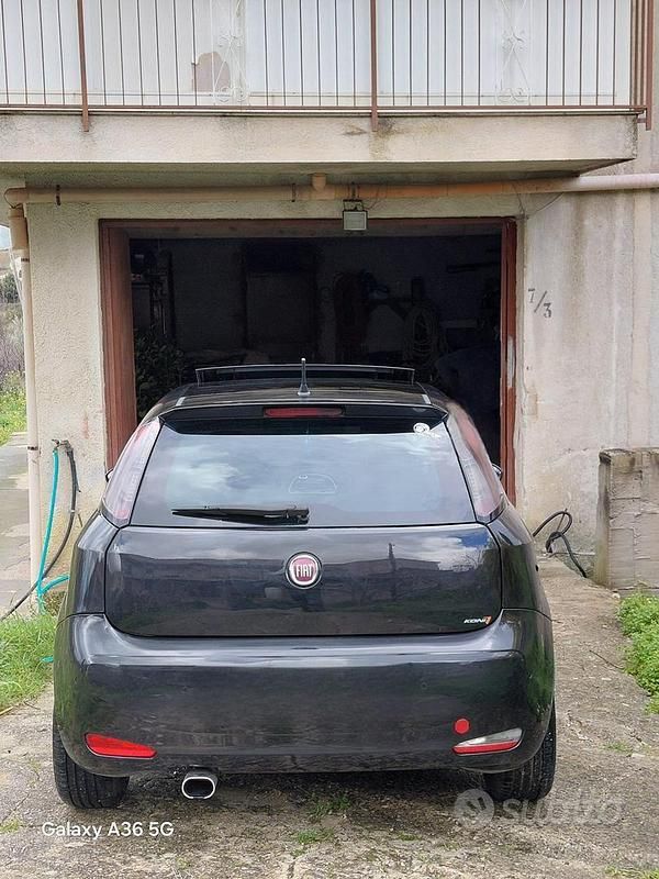 Usata Fiat Punto Evo 90 CV (66 kW) 2012 Nero Utilitaria