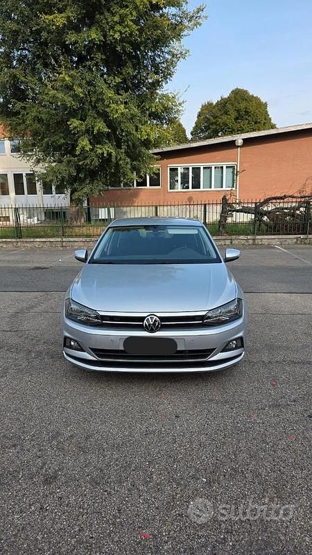 Usata VW Polo Comfortline 2021 Grigio Berlina
