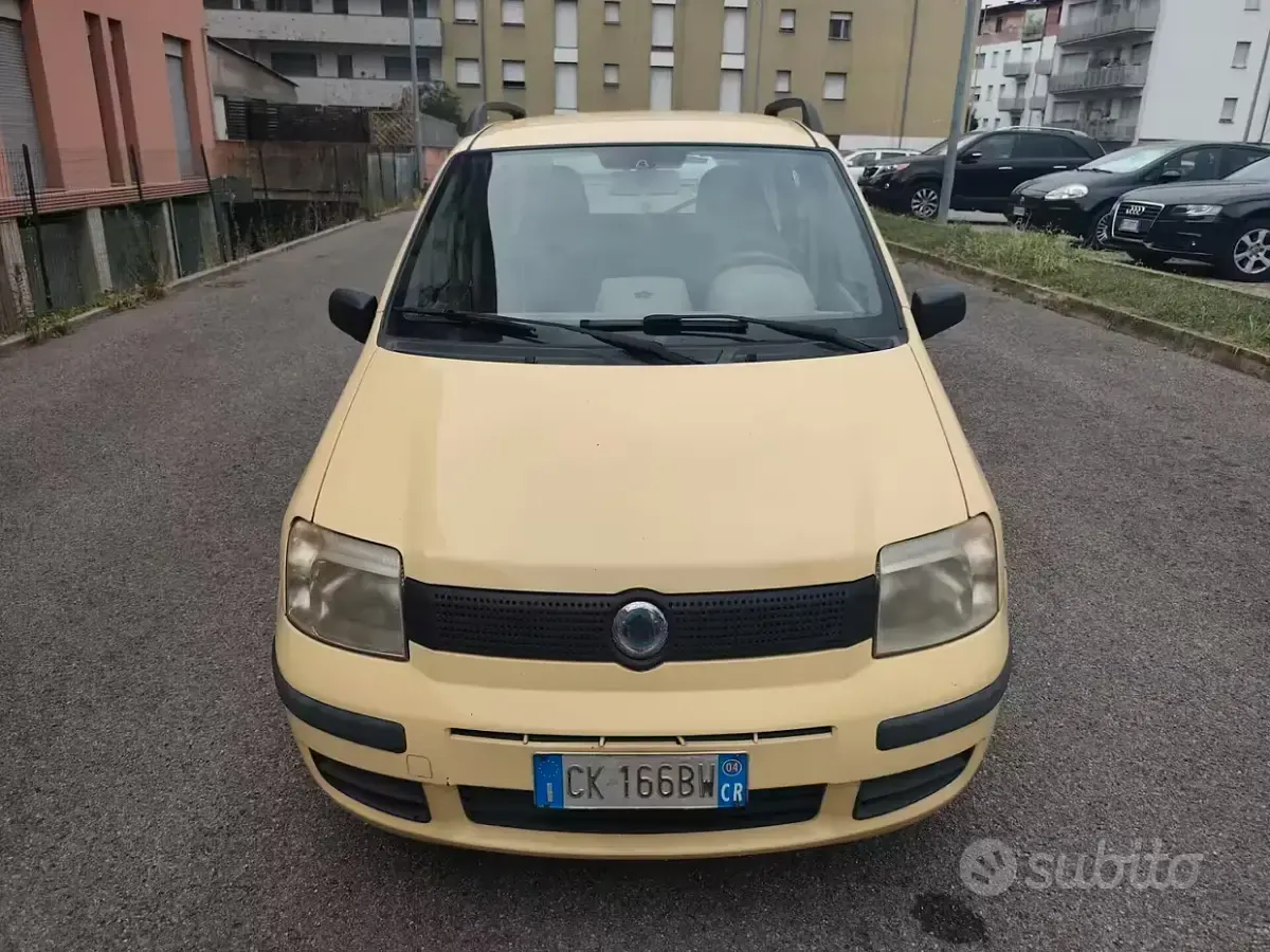 Usata Fiat Panda 54 CV (39 kW) 2004 Giallo Utilitaria