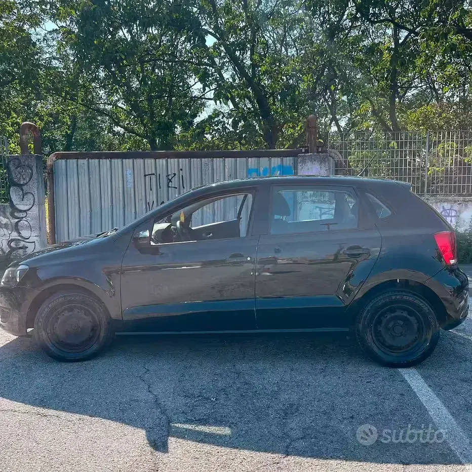Usata VW Polo 75 CV (55 kW) 2011 Nero Utilitaria