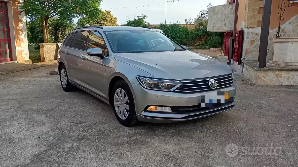 Usata VW Passat 150 CV (110 kW) 2016 Grigio Station wagon