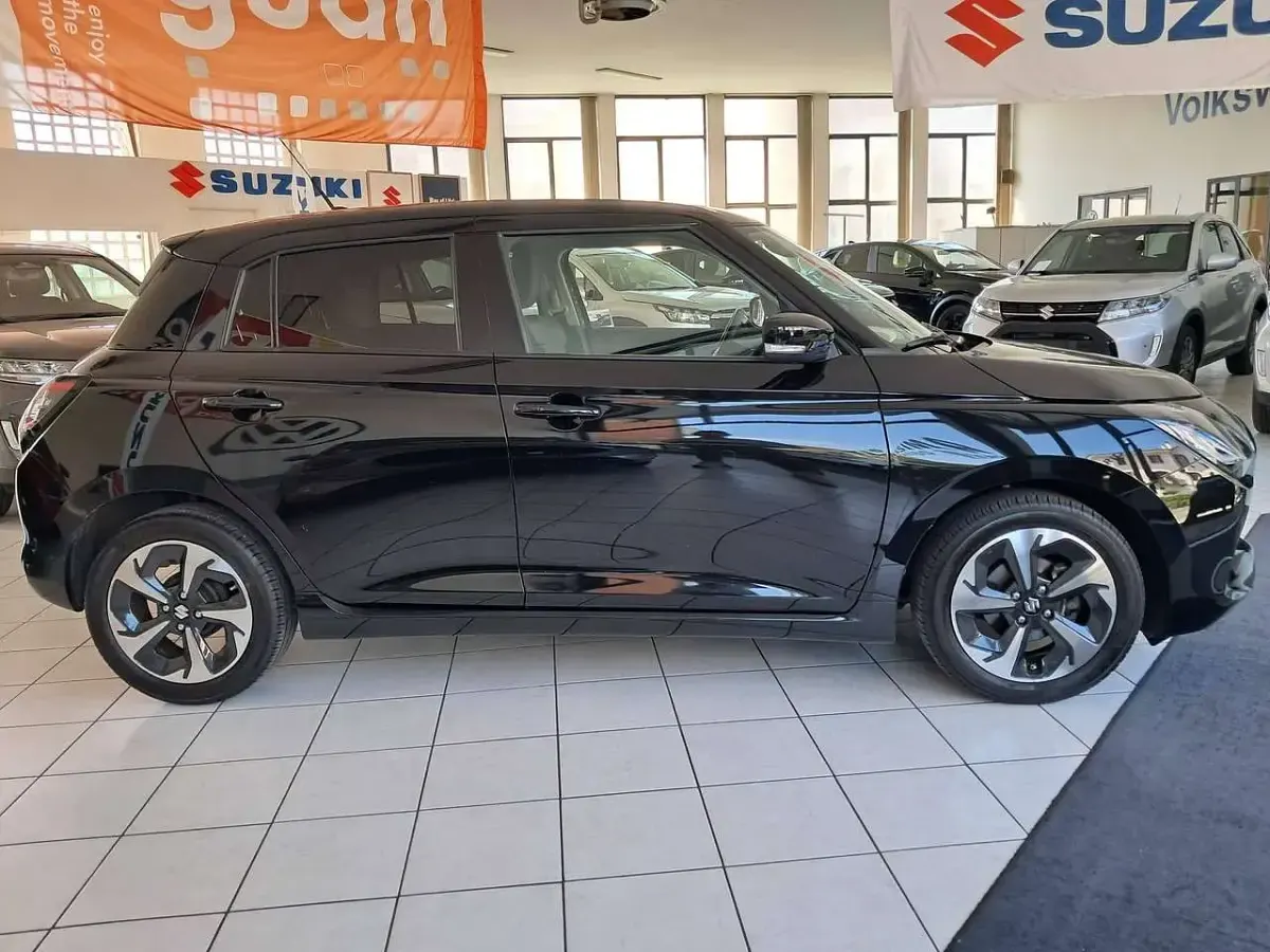 Usata Suzuki Swift 83 CV (61 kW) 2024 Other Utilitaria