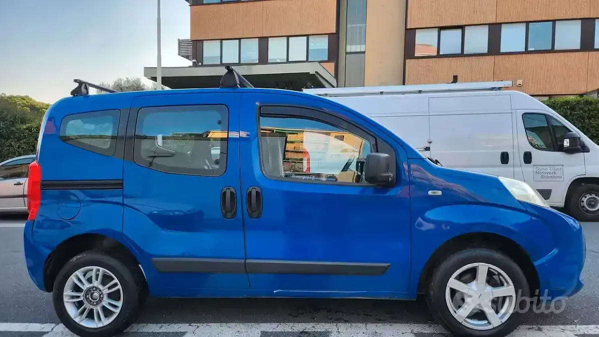 Usata Fiat Qubo Active 75 CV (55 kW) 2009 Blu Monovolume