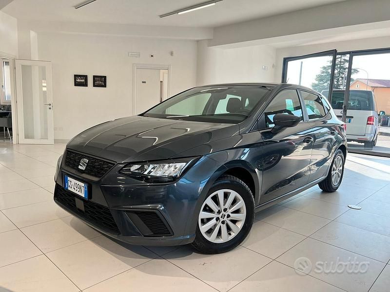 Usata Seat Ibiza Style 95 CV (69 kW) 2023 Grigio Utilitaria