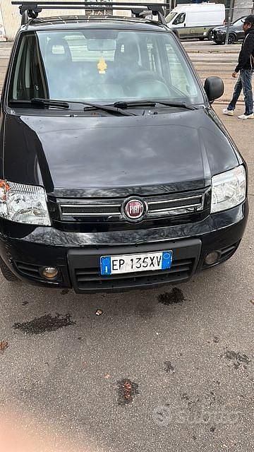 Usata Fiat Panda 4x4 69 CV (50 kW) 2012 Nero Utilitaria