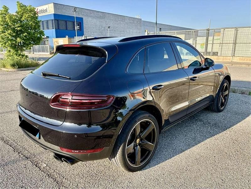 Usata Porsche Macan 252 CV (185 kW) 2018 Nero SUV
