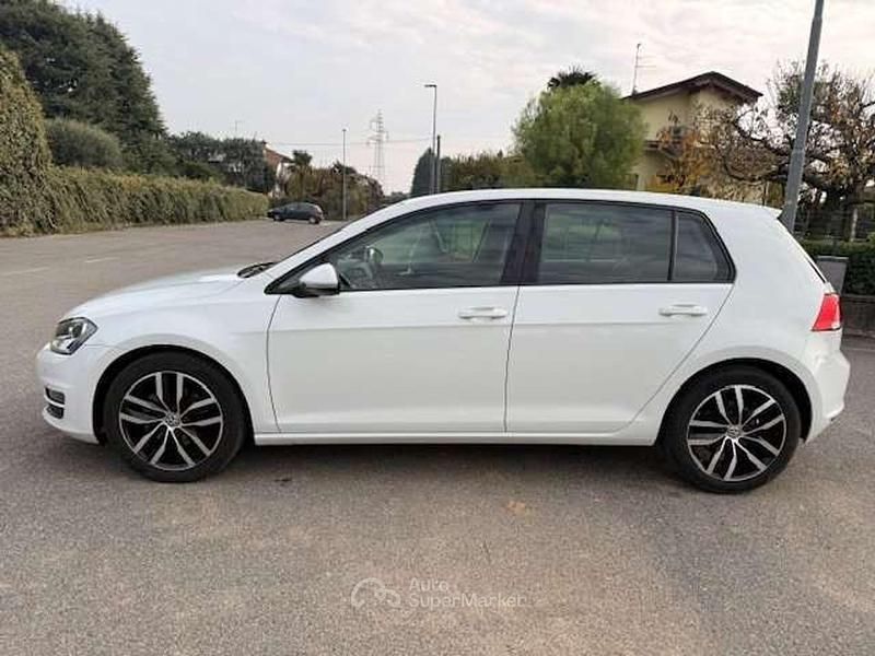 Usata VW Golf VII Highline 110 CV (80 kW) 2016 Bianco Berlina