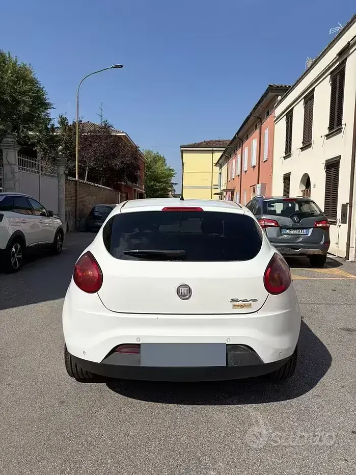 Usata Fiat Bravo 120 CV (88 kW) 2011 Bianco Utilitaria