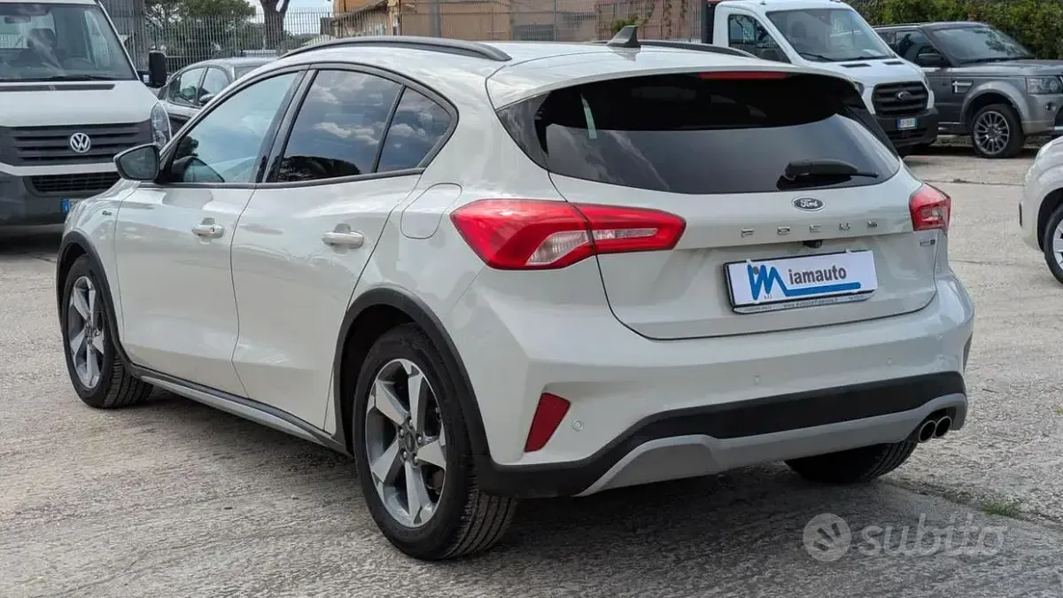 Usata Ford Focus Active 125 CV (91 kW) 2021 Bianco Berlina