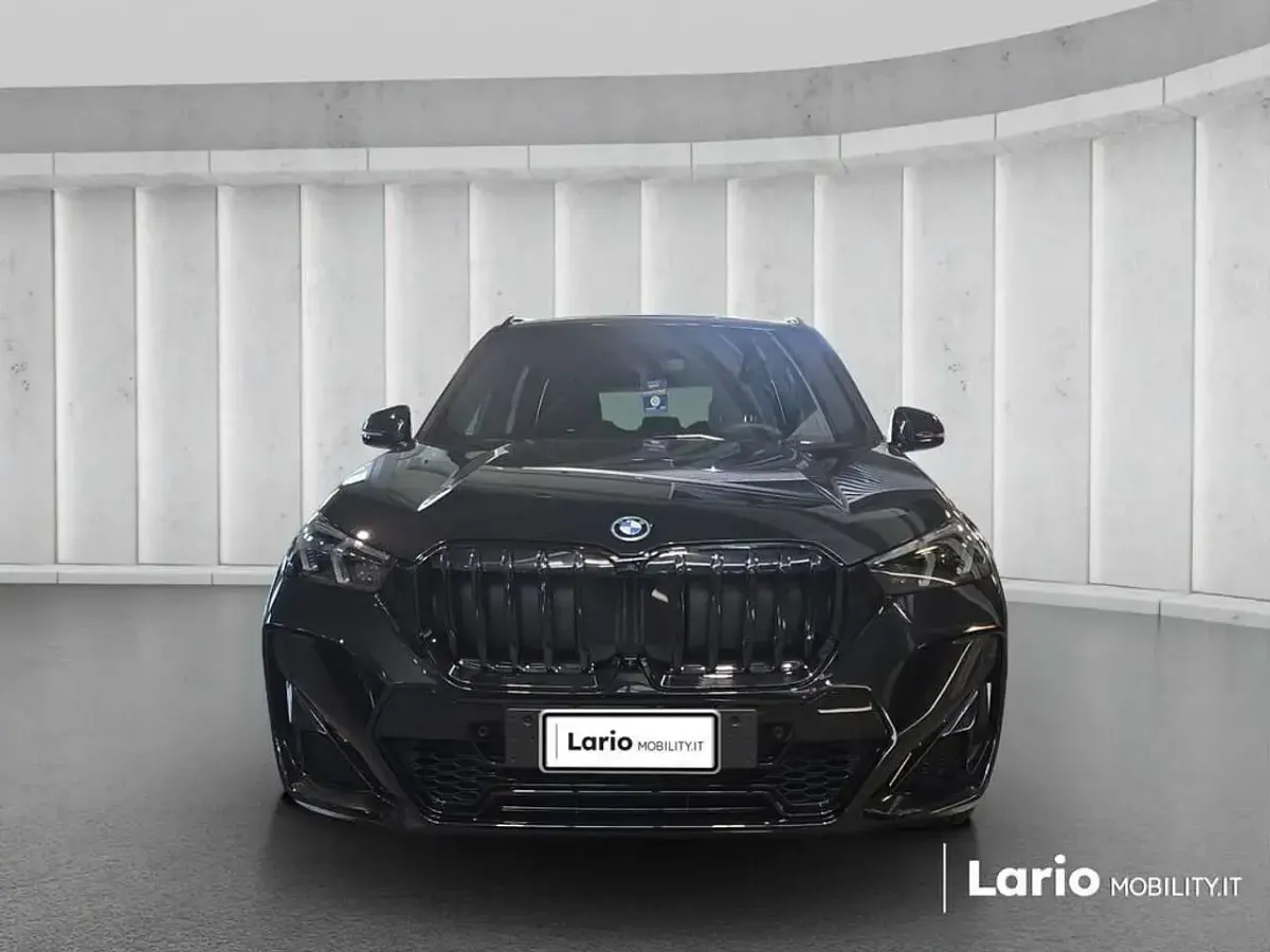 Usata BMW X1 M Sport 245 CV (180 kW) 2025 Black sapphire metallizzato SUV