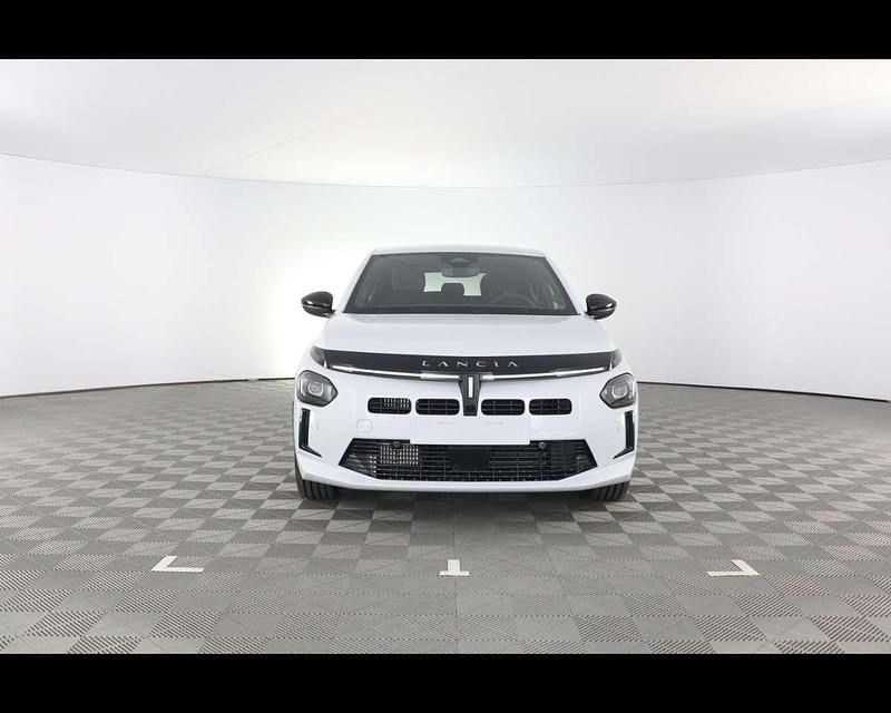 Nuova Lancia Ypsilon 101 CV (74 kW) 2026 Vernice bianco quarzo Utilitaria