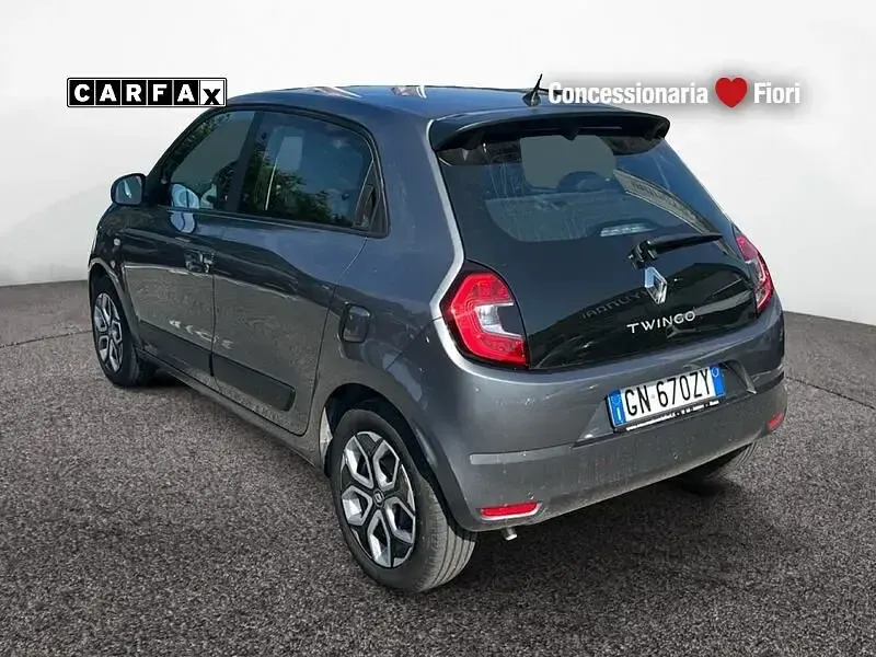 Usata Renault Twingo Equilibre 65 CV (47 kW) 2023 Grigio Utilitaria