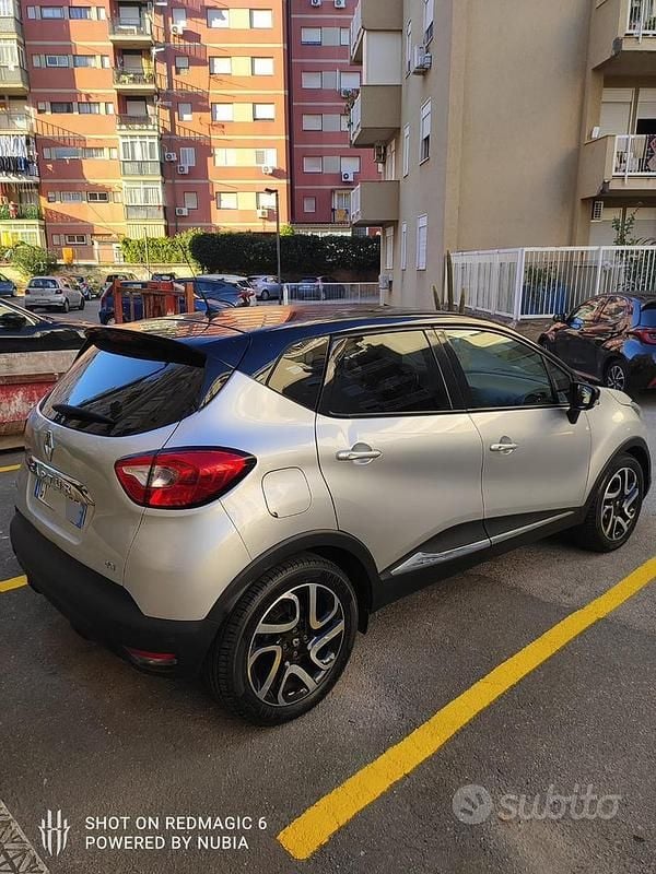 Usata Renault Captur 90 CV (66 kW) 2015 Grigio SUV