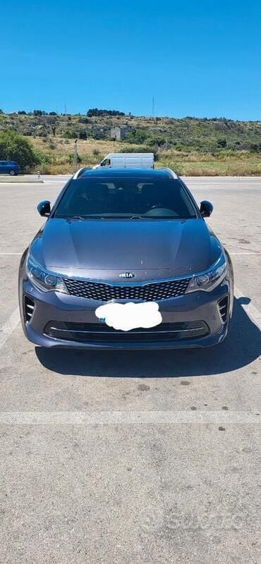 Usata Kia Optima 141 CV (103 kW) 2017 Grigio Station wagon