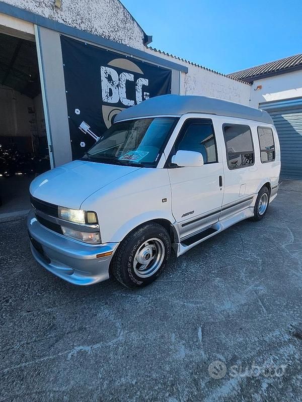 Bianco Usata 1996 Chevrolet Astro Furgone | 12.800 € - Immagine 1/4