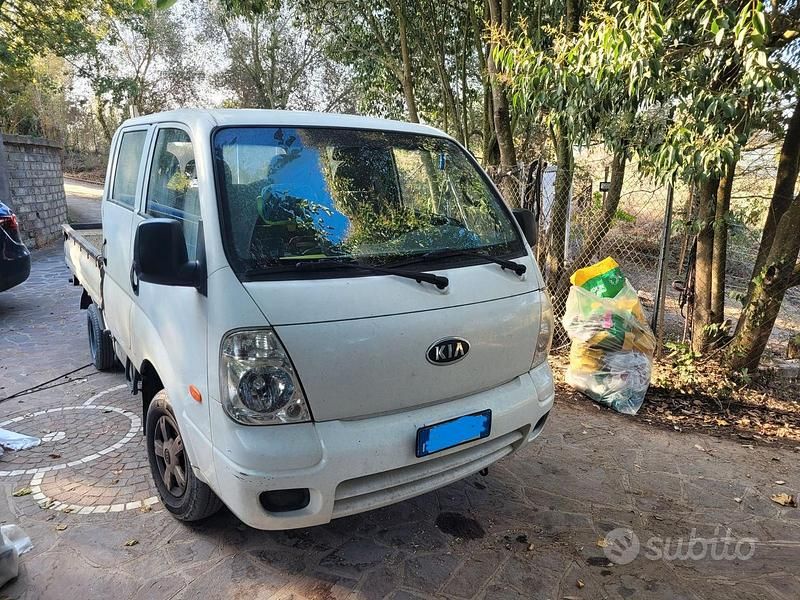 Usata Kia Bongo 2005 Bianco SUV