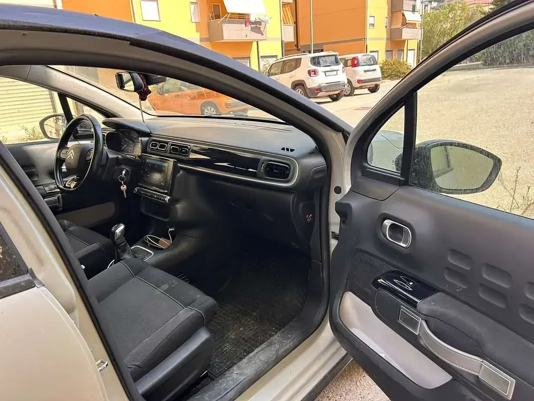 Usata Citroën C3 Feel 99 CV (72 kW) 2017 Berlina