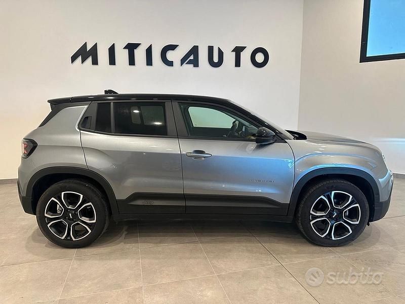 Usata Jeep Avenger Summit 101 CV (74 kW) 2023 Grigio SUV