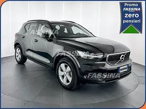 Usata Volvo XC40 Momentum 129 CV (94 kW) 2022 SUV