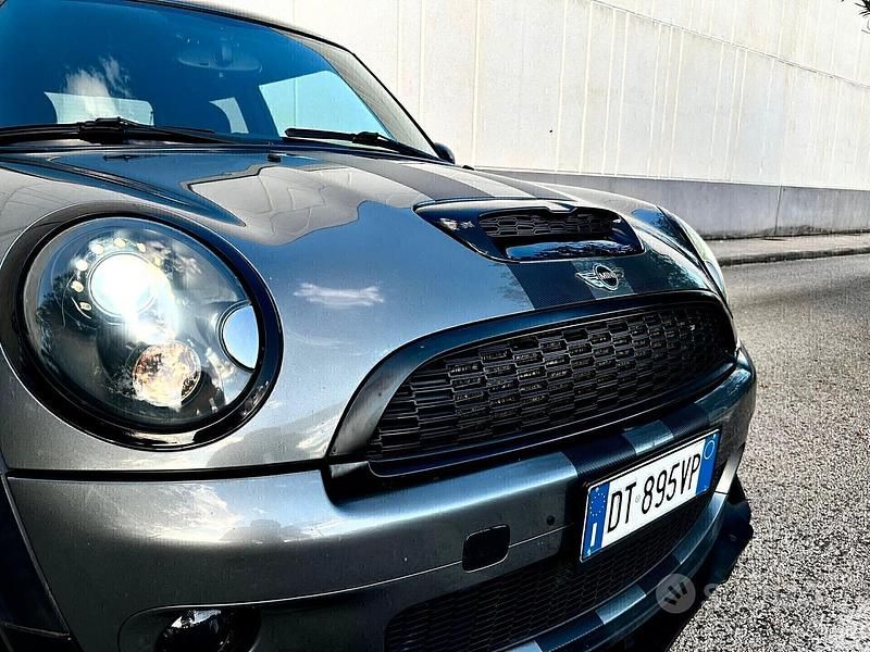 Usata Mini Cooper S 175 CV (128 kW) 2009 Grigio Utilitaria