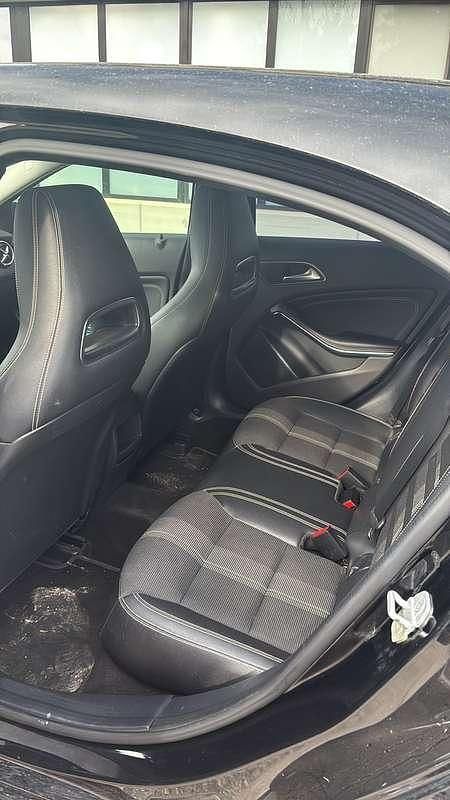 Usata Mercedes A180 109 CV (80 kW) 2018 Nero Berlina