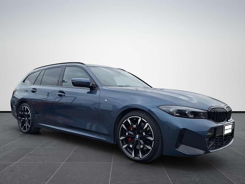 Usata BMW 320 190 CV (139 kW) 2025 Arctic race blue metallic Station wagon