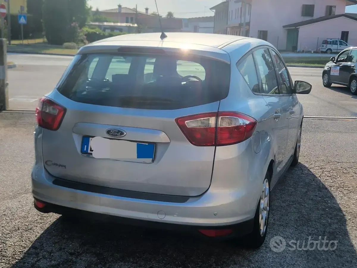 Usata Ford C-MAX Titanium 95 CV (69 kW) 2014 Grigio Monovolume