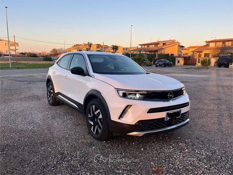 Usata Opel Mokka-e Elegance 56 kW (77 CV) 2022 Bianco SUV