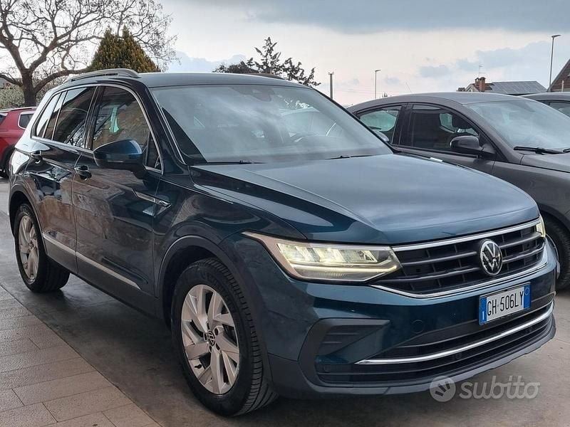 Usata VW Tiguan Life 122 CV (89 kW) 2022 Blu SUV