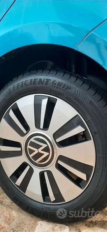 Usata VW e-up! 61 kW (83 CV) 2020 Blu/azzurro Utilitaria