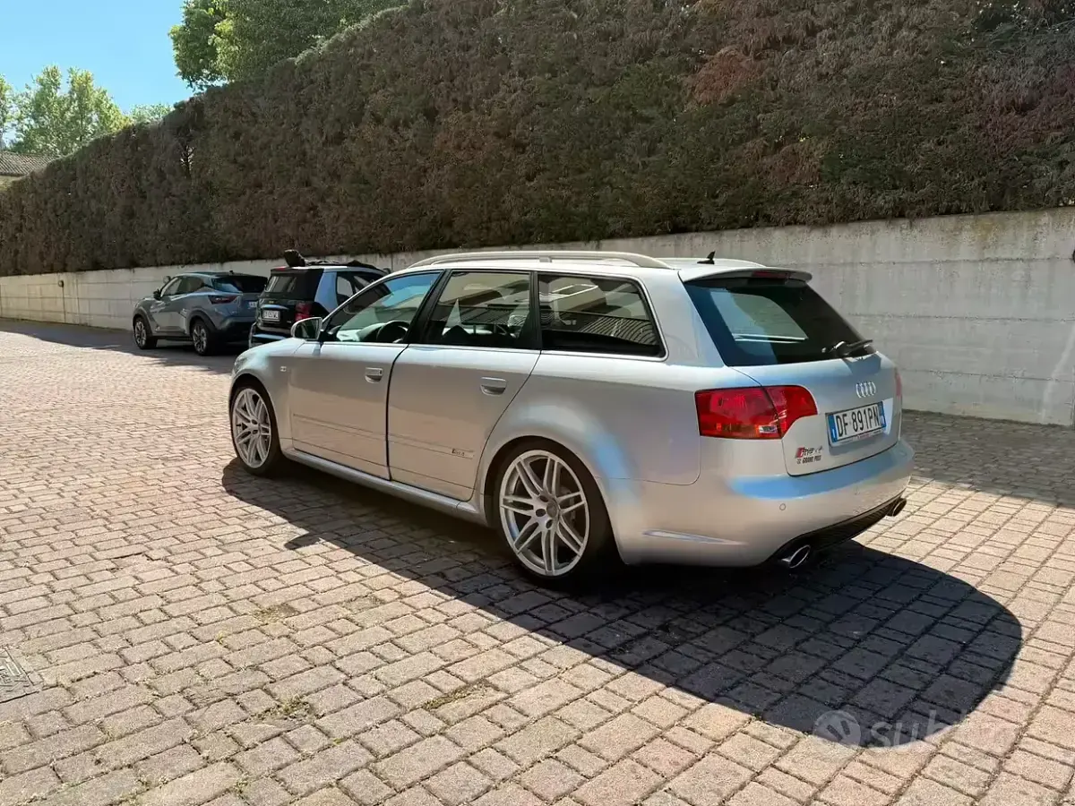 Usata Audi RS4 Sport 420 CV (308 kW) 2007 Grigio Station wagon