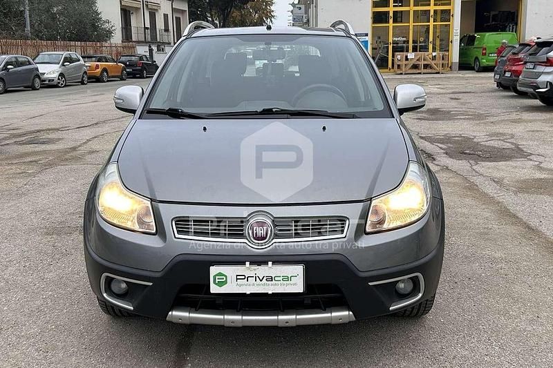 Usata Fiat Sedici Emotion 120 CV (88 kW) 2013 Grigio SUV