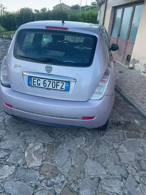 Usata Lancia Ypsilon 75 CV (55 kW) 2010 Utilitaria