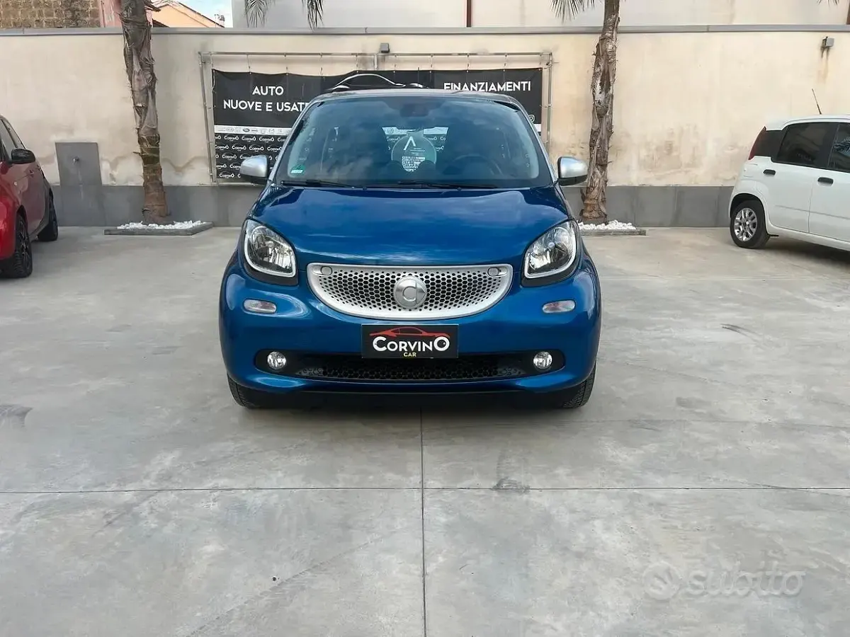 Usata Smart ForFour Passion 71 CV (52 kW) 2017 Blu Utilitaria