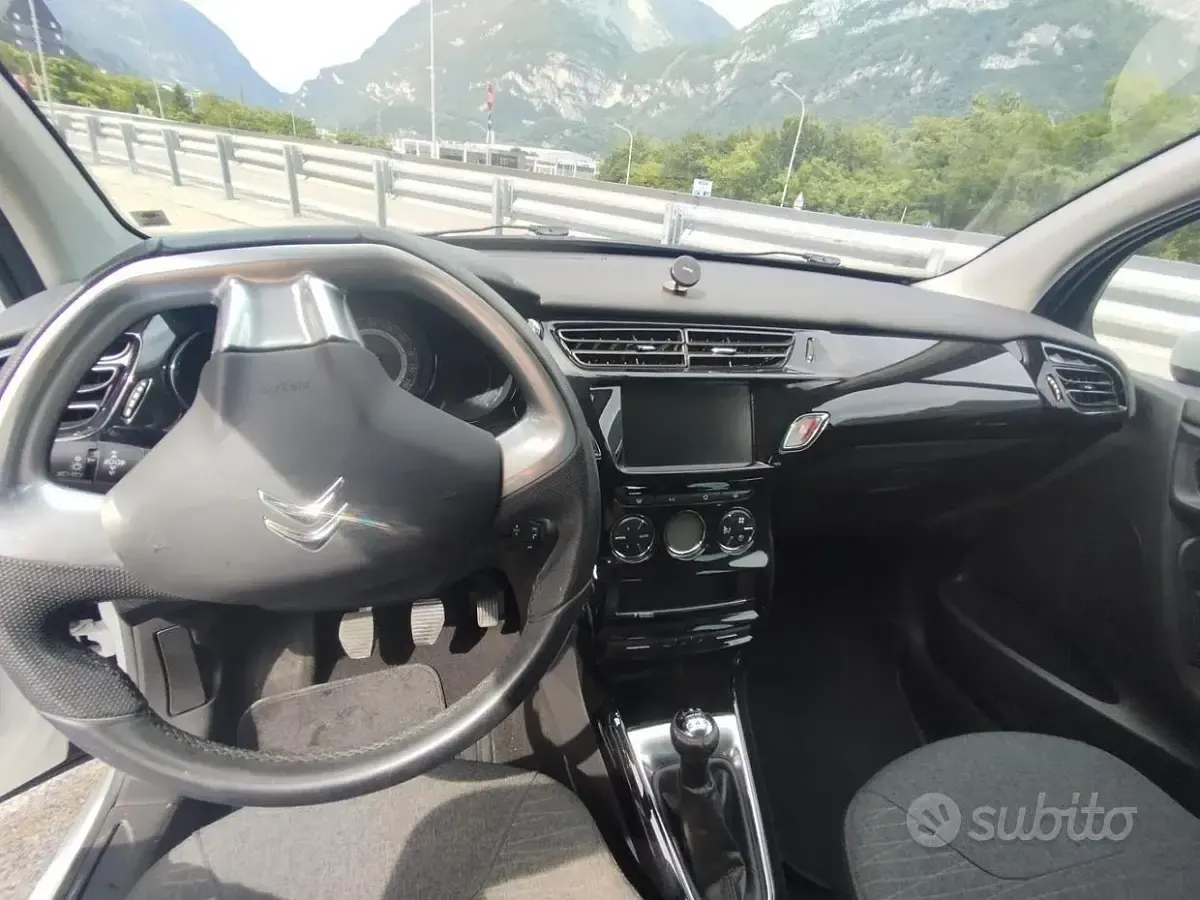 Usata Citroën C3 82 CV (60 kW) 2016 Bianco Utilitaria