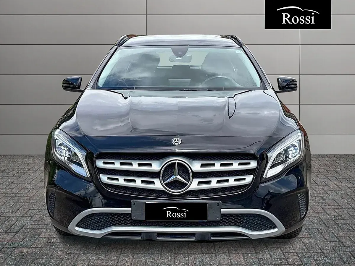 Usata Mercedes GLA200 Sport 136 CV (100 kW) 2017 Nero SUV