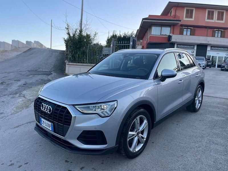 Usata Audi Q3 Business 150 CV (110 kW) 2023 Grigio SUV
