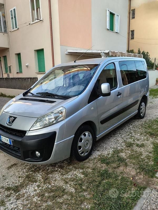 Usata Peugeot Expert 2008 Grigio Furgone