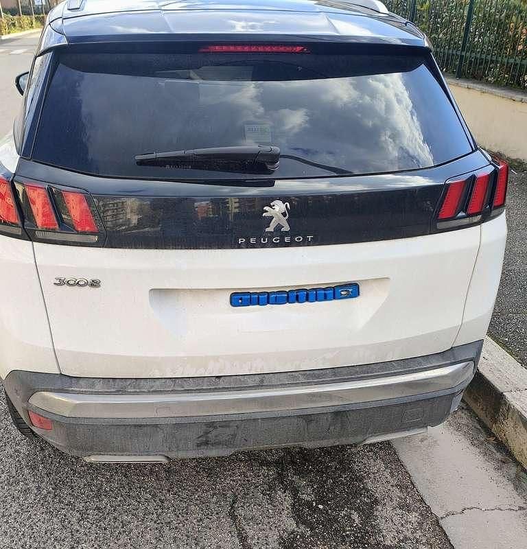 Usata Peugeot 3008 Allure 131 CV (96 kW) 2019 Bianco SUV