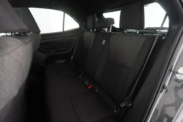 Usata Toyota Yaris Trend 92 CV (67 kW) 2025 Grigio Utilitaria
