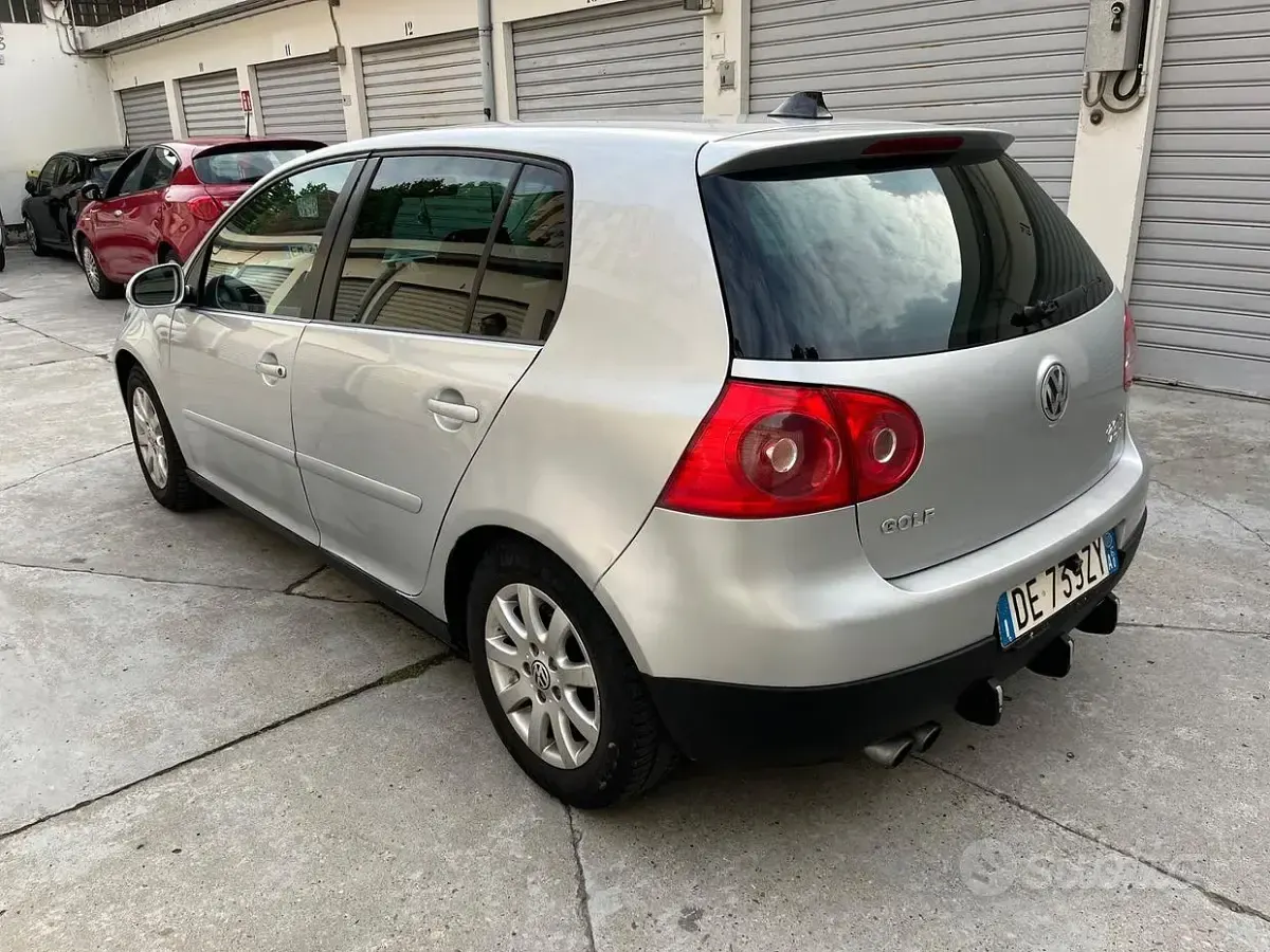 Usata VW Golf V GT 150 CV (110 kW) 2007 Grigio Berlina
