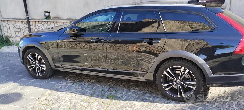 Usata 2017 Volvo V90 CC Pro Station wagon | 19.000 € (Buon prezzo) - Immagine 1/4