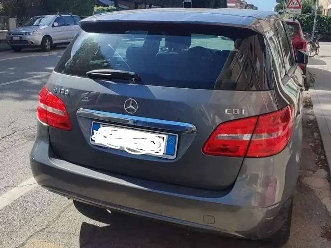 Usata Mercedes 180 122 CV (89 kW) 2014 Berlina