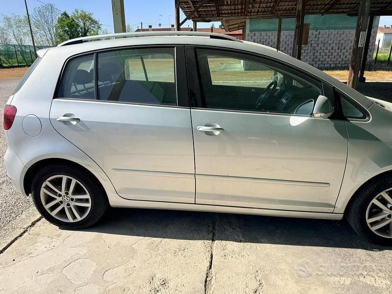 Usata VW Golf Plus Cross Highline 102 CV (75 kW) 2010 Grigio Monovolume