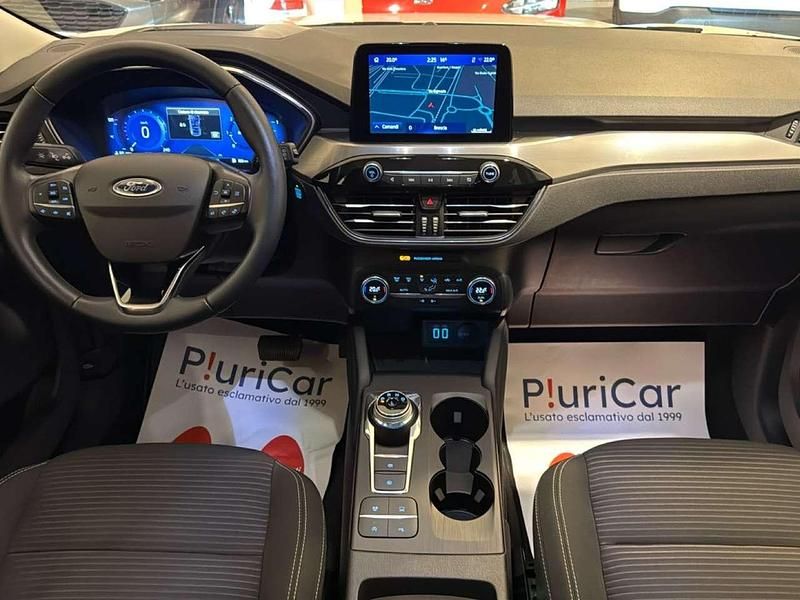 Usata Ford Kuga 120 CV (88 kW) 2021 Bianco SUV